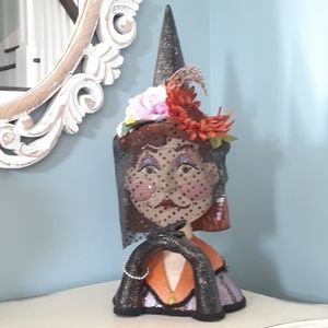 Halloween Glamour Witch bust figurine 🍎